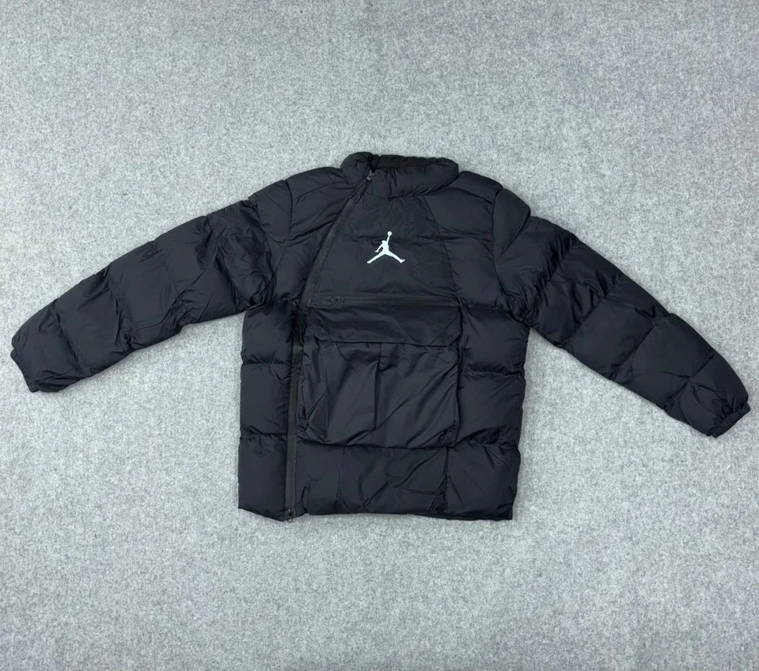 CAMPERA JORDAN CIERRE DE COSTADO