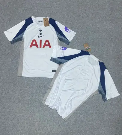 TOTTENHAM TITULAR