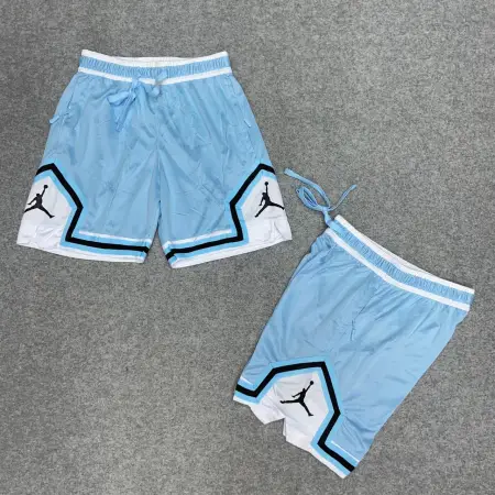 SHORT JORDAN 23 LISO CELESTE CLARITO