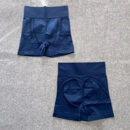 SHORT SEAMLESS MUJER