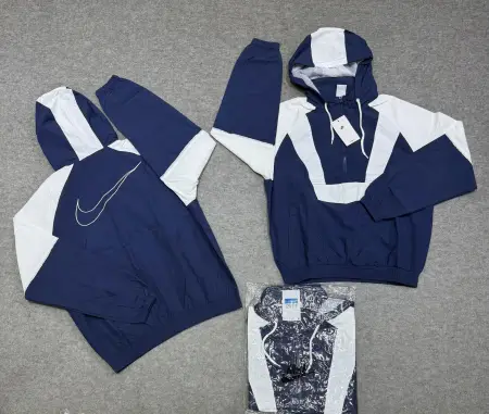 NIKE ROMPEVIENTO
