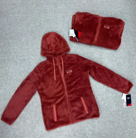 CAMPERA REEBOK PELUDITO